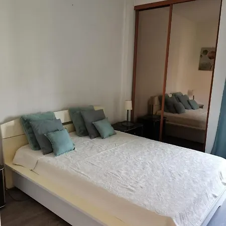 Διαμέρισμα City Center Apartment, Saint-raphael